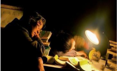 父親，孩子高中能否過好，你的角色很重要！當?shù)亩己煤每纯? /> </p>
      <div   id=